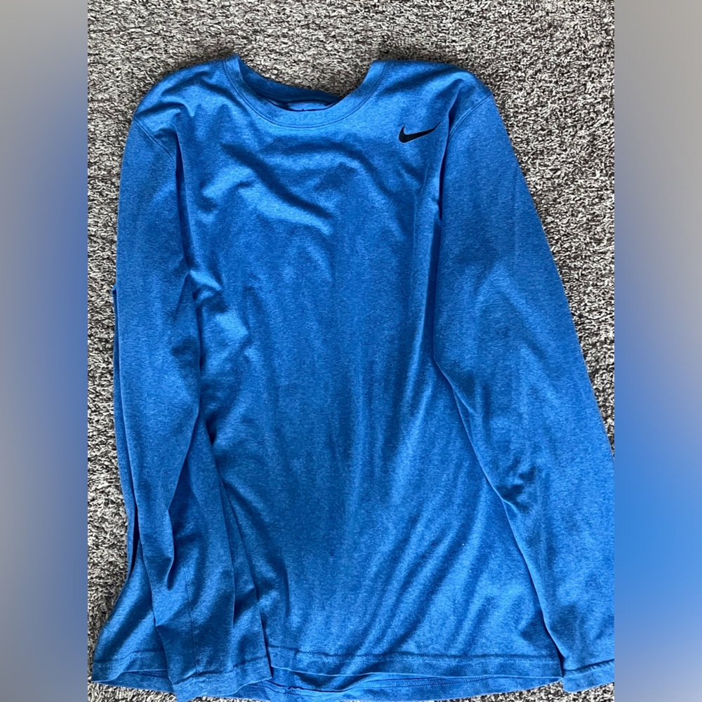 Men Nike shirt